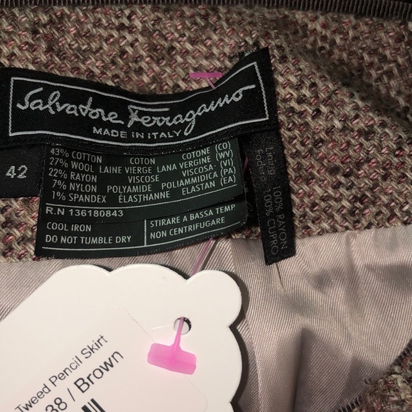 🎻SALVATORE FERRAGAMO🎻 TWEED PENCIL SKIRT🎻 - Picture 7 of 8